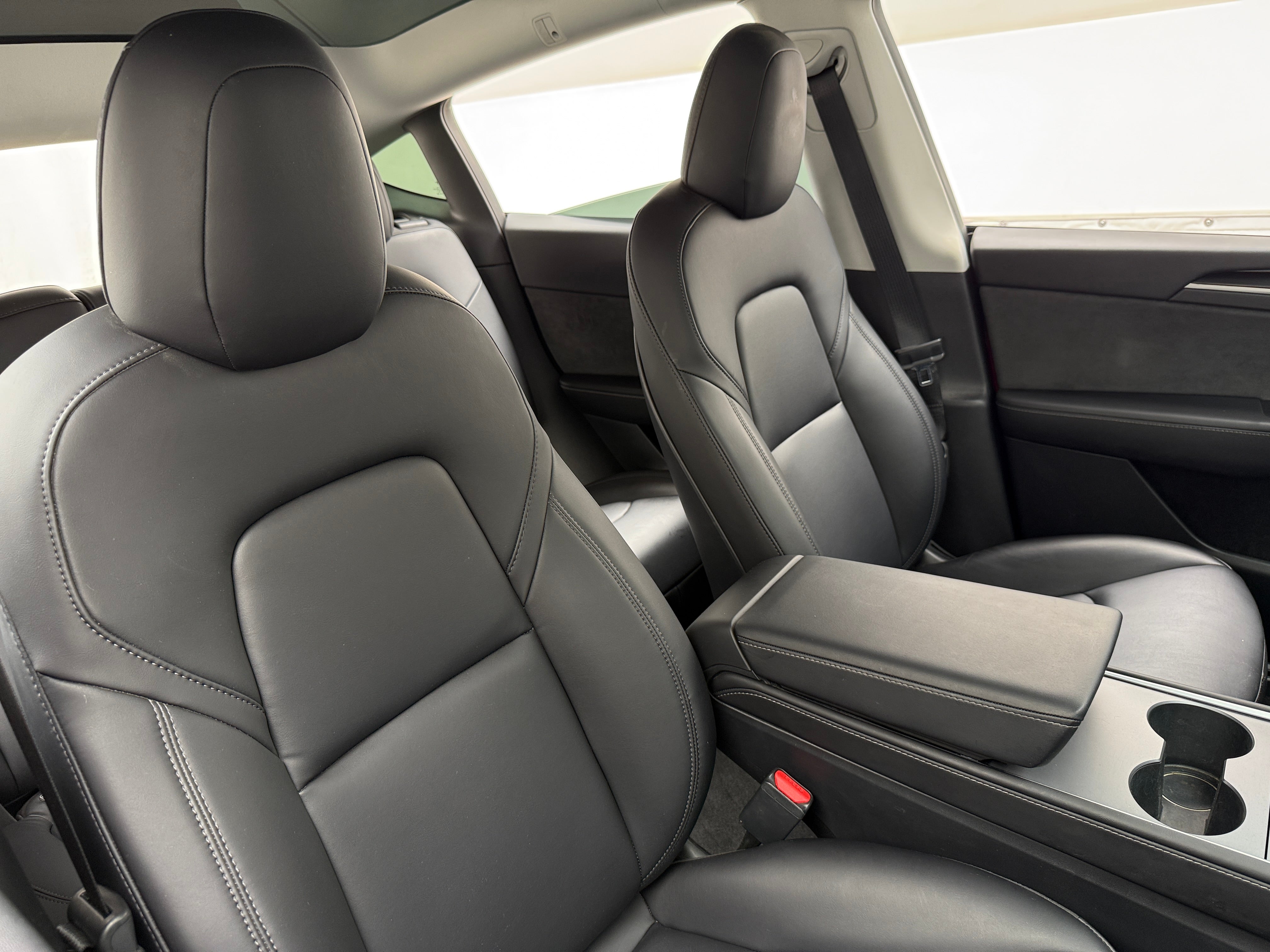 tesla model y 2023 7SAYGDEF4PF587353 image tesla model y 2023 7SAYGDEF4PF587353 image